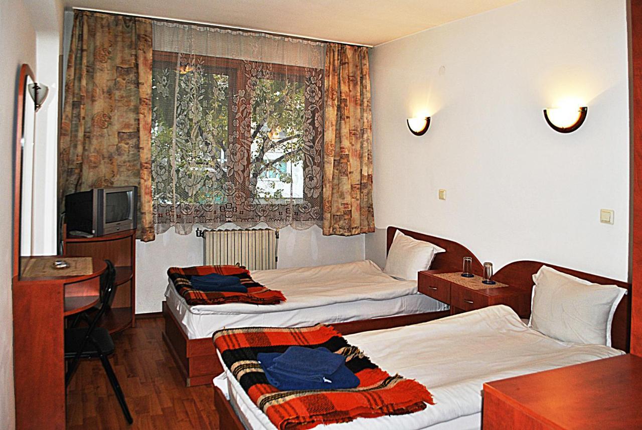 Family Hotel Zora Sofia Ngoại thất bức ảnh